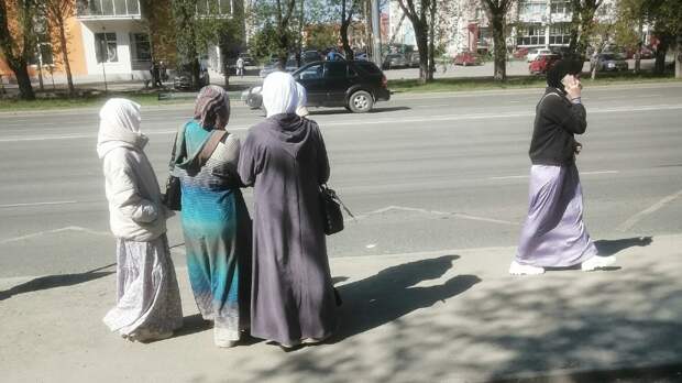 В "режим ожидания": лишить вчерашних мигрантов бесплатных квартир требует Генпрокуратура