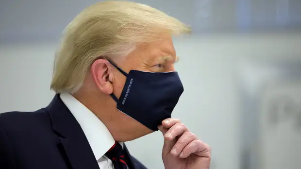 «Немедленно отправимся на карантин»: у Трампа и его супруги выявили COVID-19