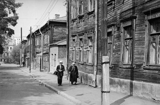 Улица в центре Москвы в Мещанском районе Центрального административного округа между Олимпийским проспектом и Мещанской улицей. СССР, Москва, 1970-е годы.