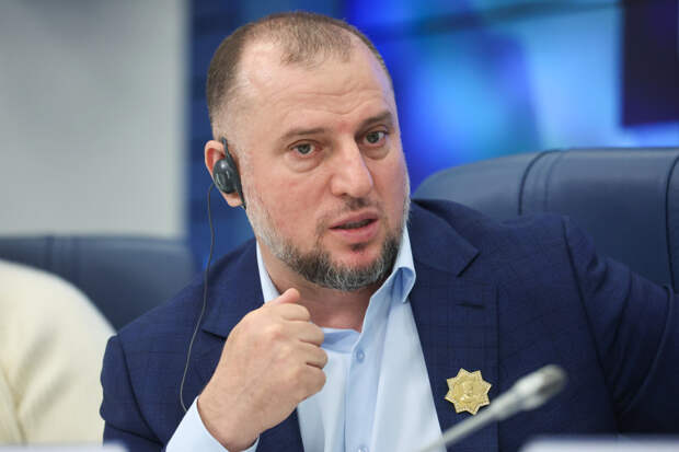 Скандаливший с Вассерманом глава «Ахмата» сделал против него новый выпад