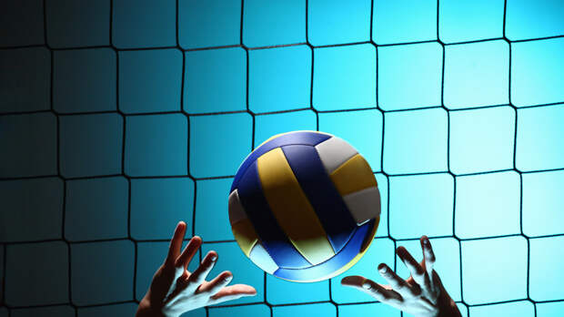 В Новосибирске на волейбольный матч не пустили девочку с жёлто-синим мячом на плакате