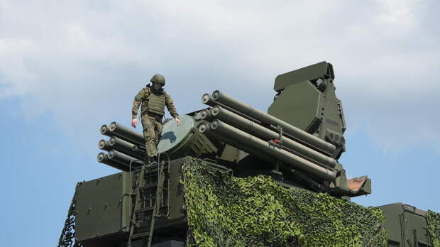 Российские силы ПВО за ночь сбили 98 украинских беспилотников