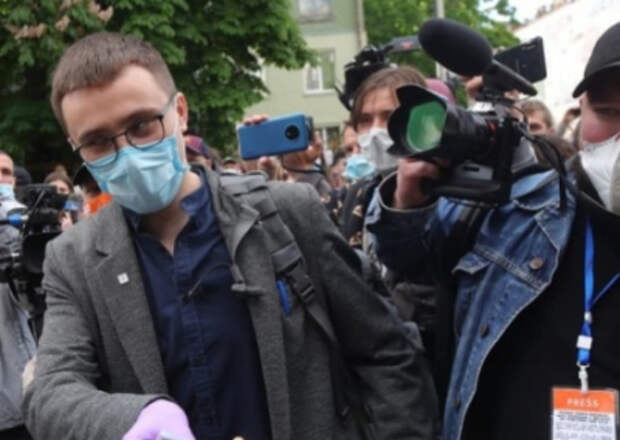Суд неожиданно смягчил меру пресечения Стерненко