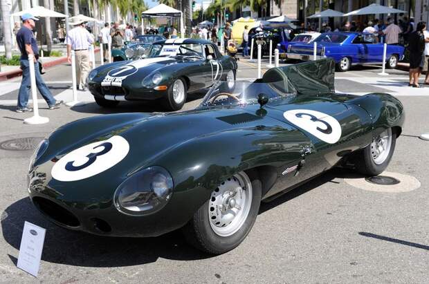 2010 Rodeo Drive Concours (56 фото) 2010 Rodeo Drive Concours (56 фото)