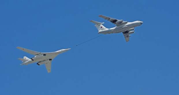 Ту-160 пролетали без посадки больше суток