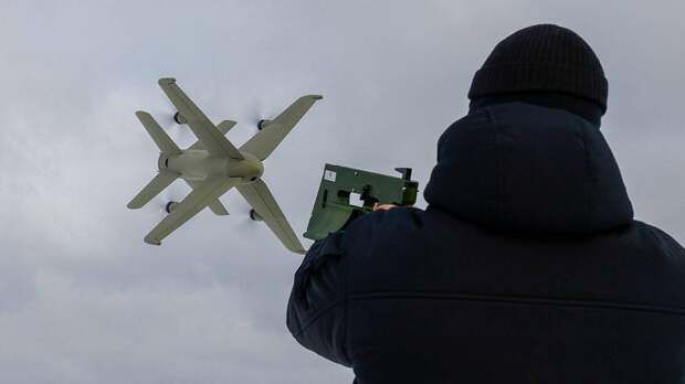 Эксперт Кондратьев объяснил, как российский боец смог спастись от дронов