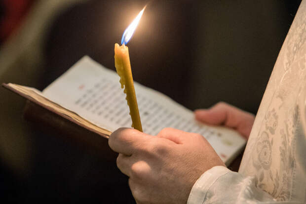 В Петербурге мужчину задержали за приставания к девушкам в церкви