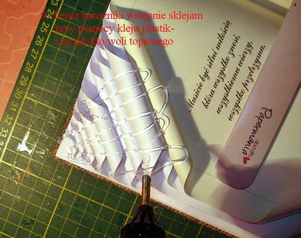 Как сделать декоративную книжку для подарка. Мастер-класс (12) (700x555, 314Kb)