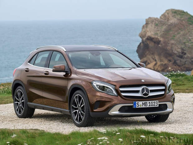 Компактный кроссовер Мерседес GLA (Mercedes GLA ) премиум класса