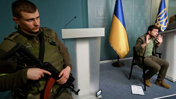 Начало спецоперации на Украине проходило в условиях договоренностей с США, которые нарушила Великобритания, заставив...