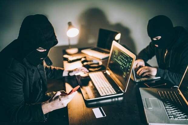 Мошенники атакуют россиян с помощью смс-бомбинга