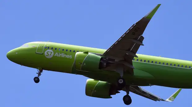Авиакомпания S7 c 5 марта отменяет все рейсы за рубеж