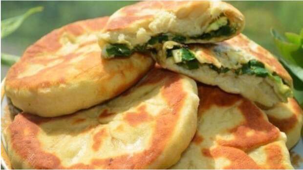Рецепт вкуснейших пирожков с зеленым луком и яйцом на кефире