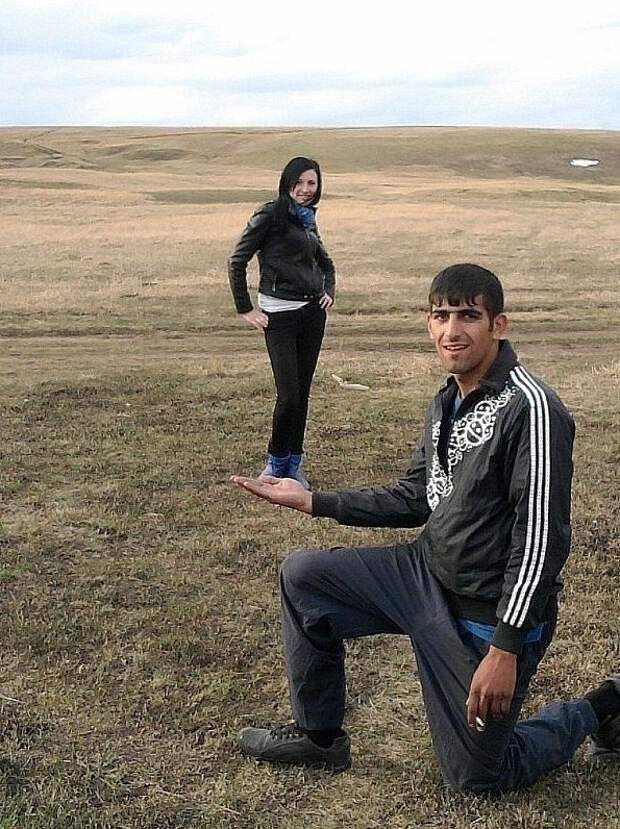 А давай сфоткаем, будто тебя на руке держат! А давай сфоткаем, будто тебя на руке держат!