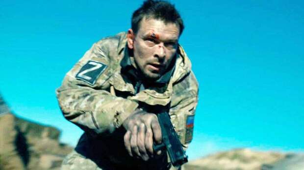 Исполнитель главной роли в сериале «Центурия» Дмитрий Богдан: «Пока мы пьем кокосовый раф на Патриках, кто-то отдает за это жизнь».