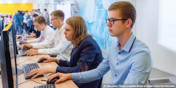 Собянин: Московские студенты возвращаются к очному обучению