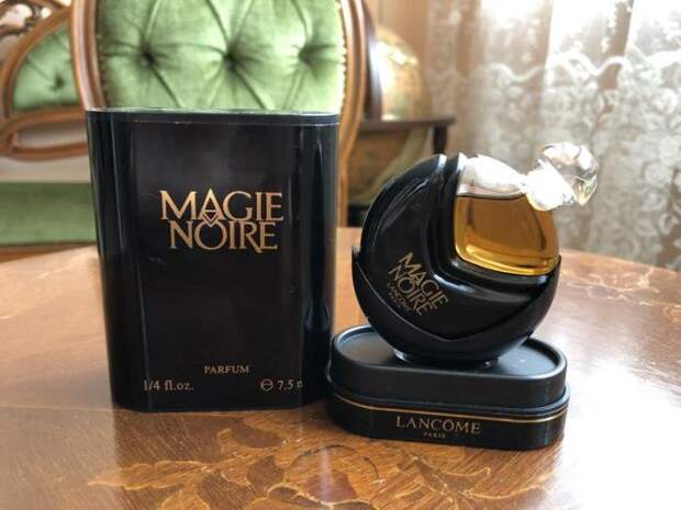 Magie Noire Lancome / Фото: izi.ua 