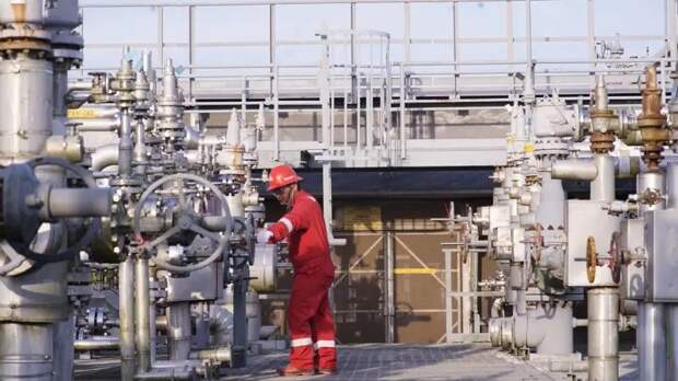 «Двухуровневая система»: зачем США отрезают РФ от венесуэльской нефти