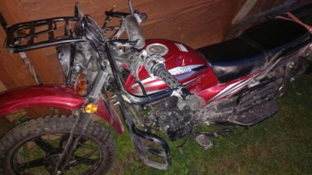 На Алтае 16-летний подросток без прав разбился на мотоцикле