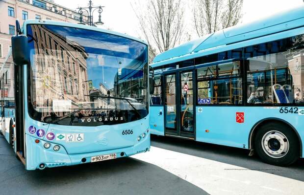 Петербург до конца 2022 года потратит на закупку 207 новых автобусов 3,9 млрд рублей
