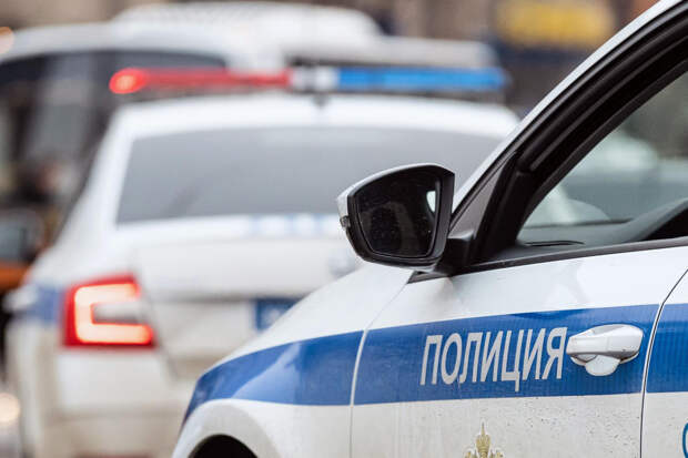 Российскую школьницу нашли на козырьке подъезда многоэтажки без признаков жизни