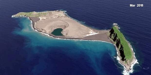 В Тихом океане появился новый остров
