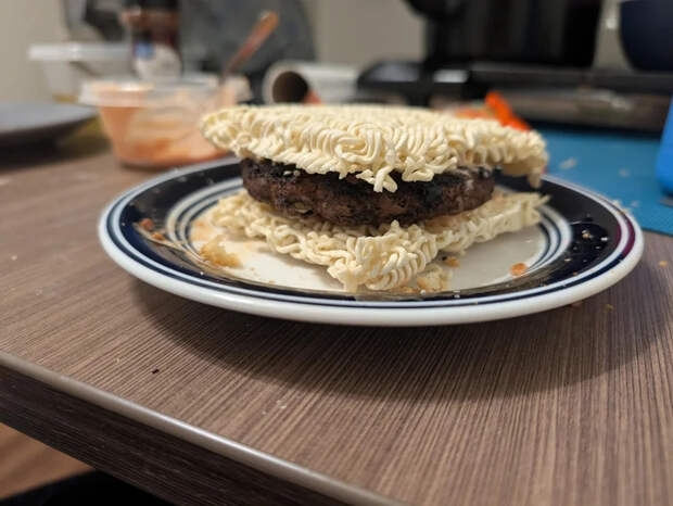 18 блюд, демонстрирующих победу голода над чувством вкуса