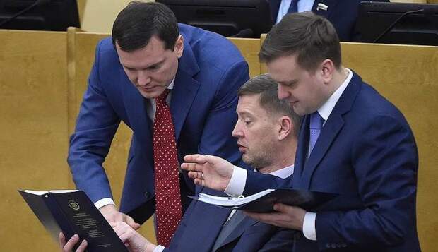 Госдума в 20 раз увеличила штрафы за неуважение власти 