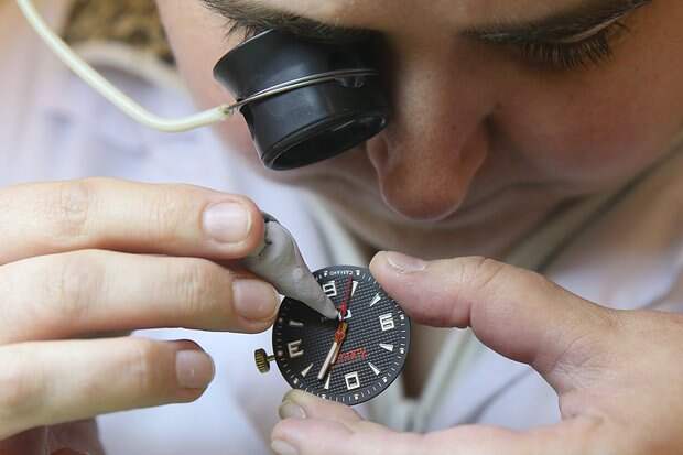 Сборочный цех на Петродворцовом часовом заводе «Ракета»