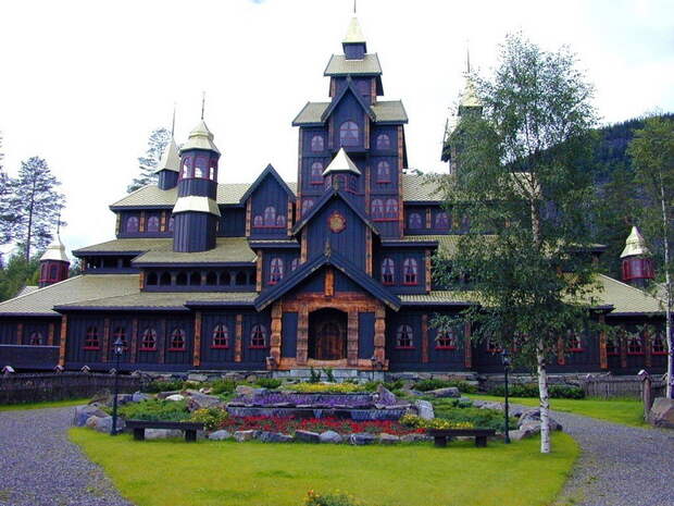 Lillehammer-Fairytail-Castle.jpg