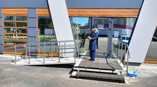 В Куркинском районе остановка оказалась не оборудована для инвалидов