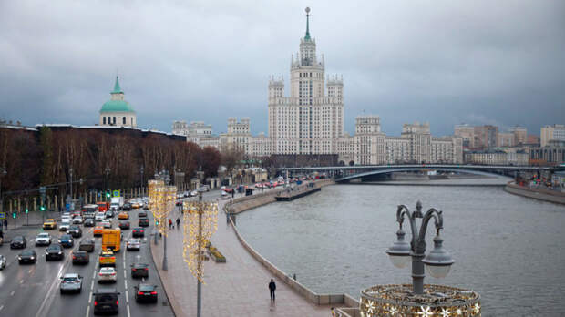 Приход метеозимы в Москву откладывается: синоптик спрогнозировал, когда температура воздуха опустится ниже 0°С