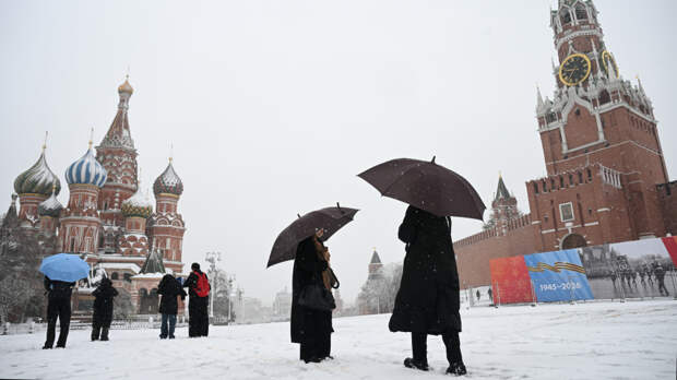 Снегопад снова обрушился на Москву