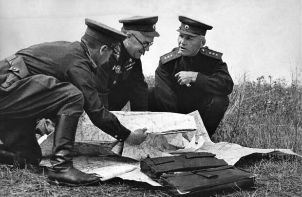 Иван Конев - INFOnotes