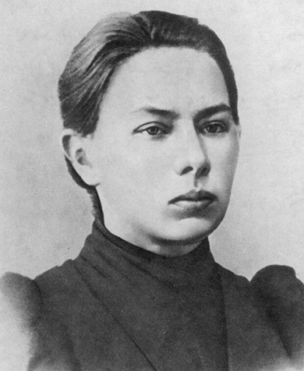 6 САМЫХ ИЗВЕСТНЫХ КРЕМЛЕВСКИХ ЖЕН И ИХ СУДЬБЫ