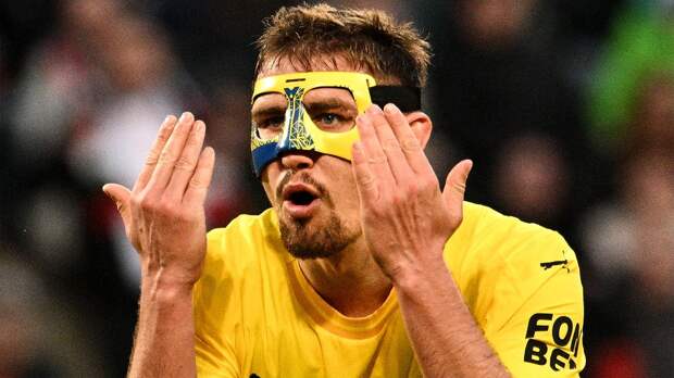 Голенков — в перерыве матча с «Ахматом»: «По ощущениям, снова играем в меньшинстве — как будто 11 на 14»