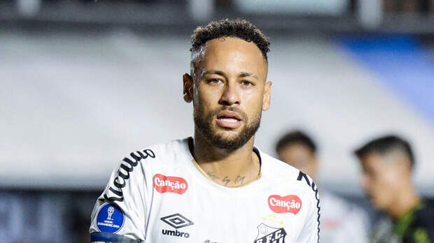 Неймар поссорился с фанатом после матча и назвал его растолстевшим