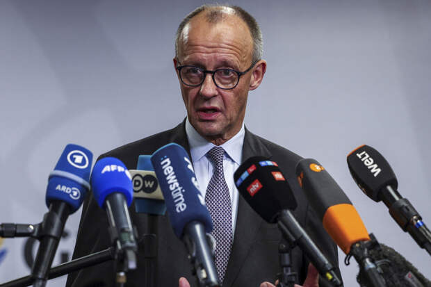 Мерц: немцы в последние 20 лет "слишком устроились в атмосфере благополучия