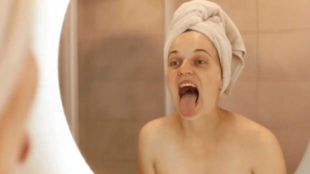 Врач объяснила, что цвет и налёт языка говорят о здоровье