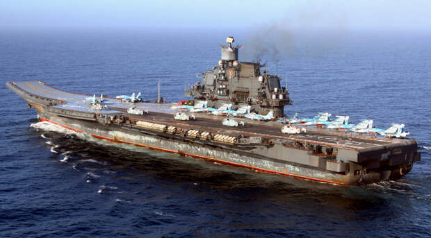 Авианосец "Адмирал Кузнецов". Фото из открытых источников.