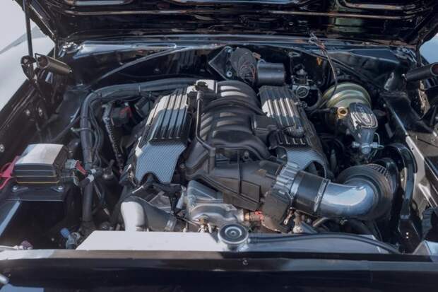 Великолепный Dodge Charger 1968 года с современным двигателем HEMI и классической внешностью