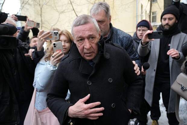 Актер Михаил Ефремов