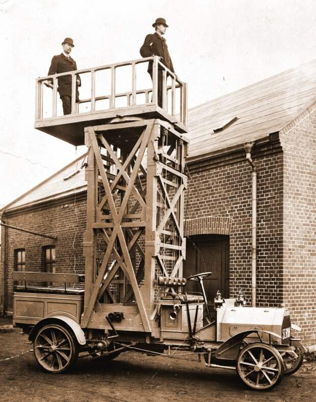 Первый грузовик Scania iL, поставленный в Санкт-Петербург в 1910 году