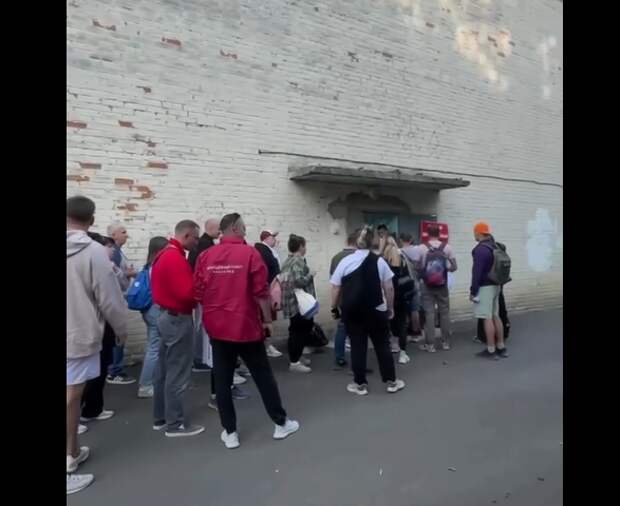 Туристов пришлось эвакуировать с базы отдыха под Геленджиком из-за БПЛА