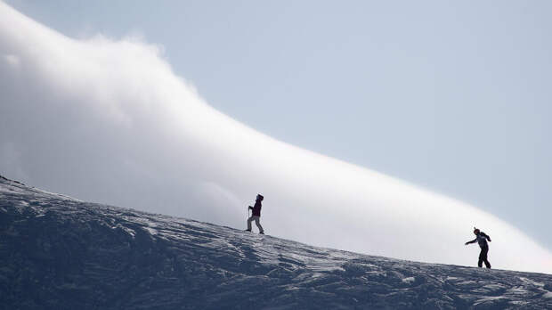 Словно косой скосило: вышивший альпинист рассказал, как группа попала под лавину