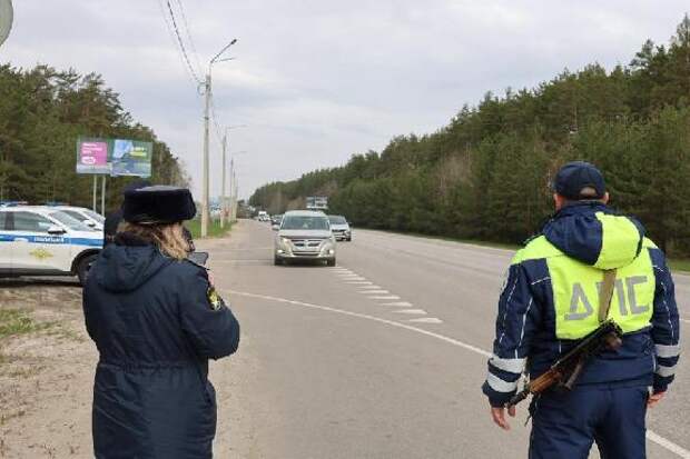 За один день с тамбовских должников взыскали 200 тысяч рублей и арестовали 6 автомобилей