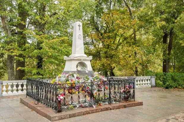 Как разминировали могилу Пушкина