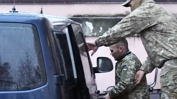 Задержанных в Керченском проливе украинских моряков переводят в СИЗО Москвы