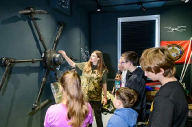 Школа юного волонтера стартовала в штабе СборХМ