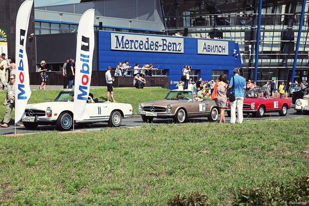 Mercedes-Benz Classic Day в Москве (57 фото)